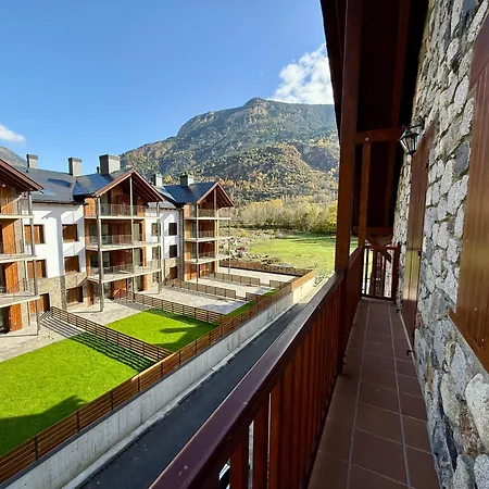 B09 - Atico En Residencial La Coma - Villmor Daire Benasque